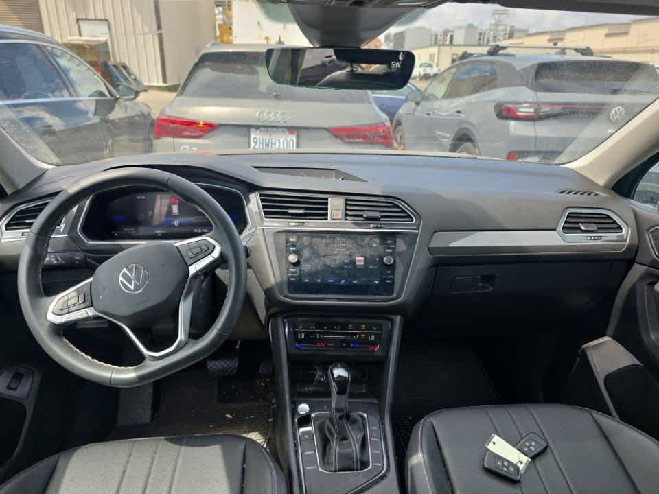 Used 2023 Volkswagen Tiguan SE FWD image 10