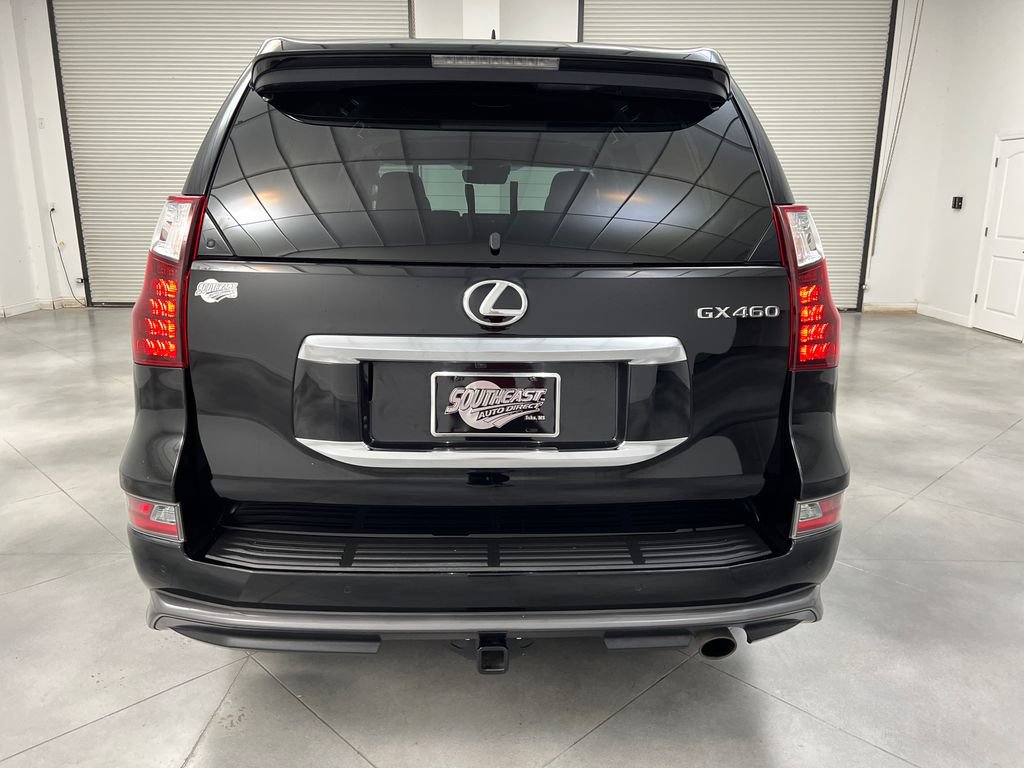Used 2022 Lexus GX 460 Premium w/ Accessory Package AWD/4WD image 8
