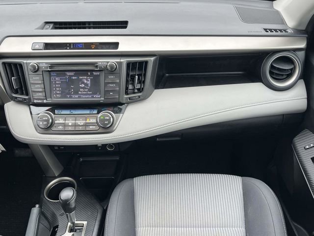 Used 2015 Toyota RAV4 XLE image 19
