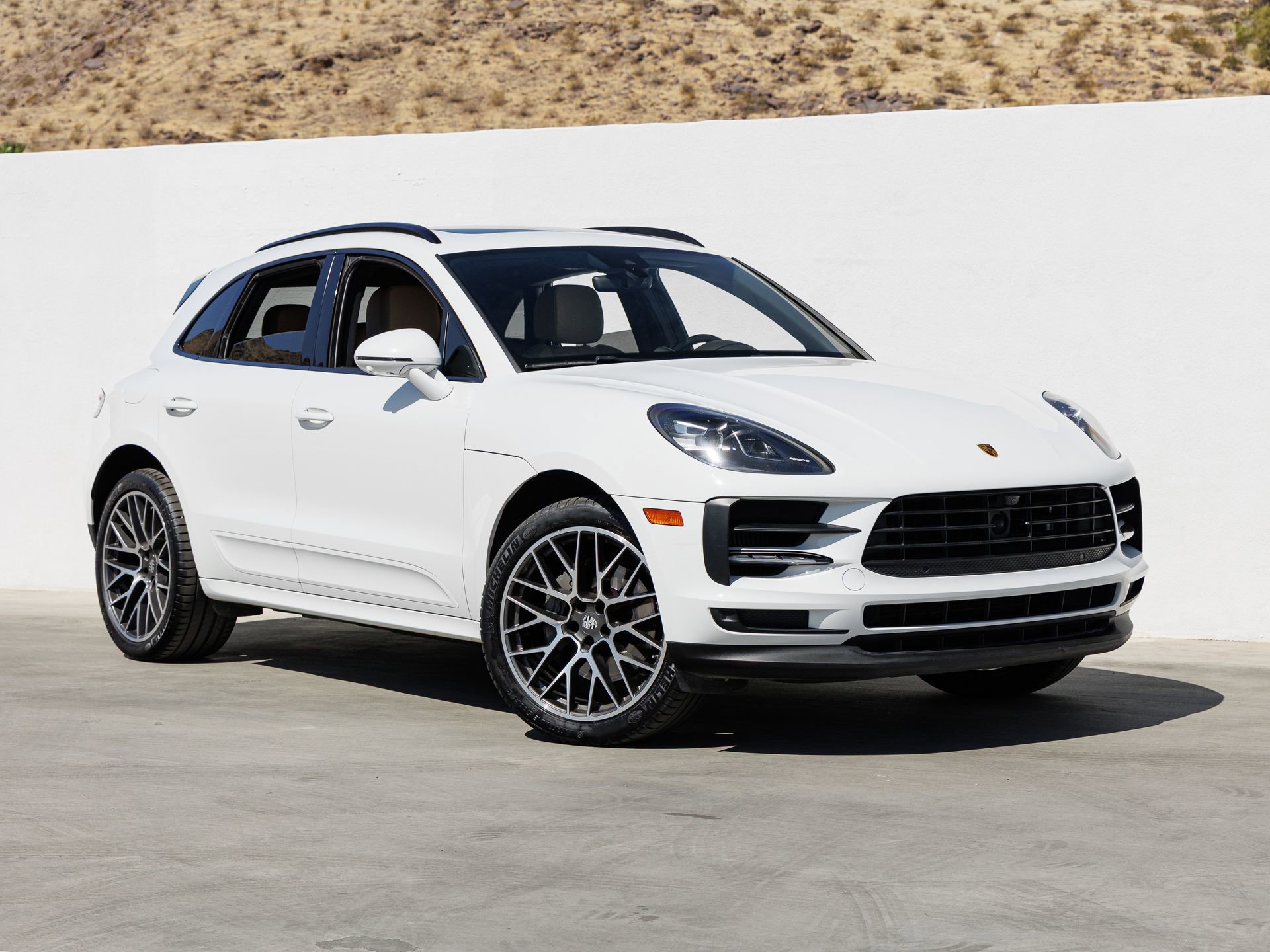 Certified 2021 Porsche Macan S AWD/4WD image 9