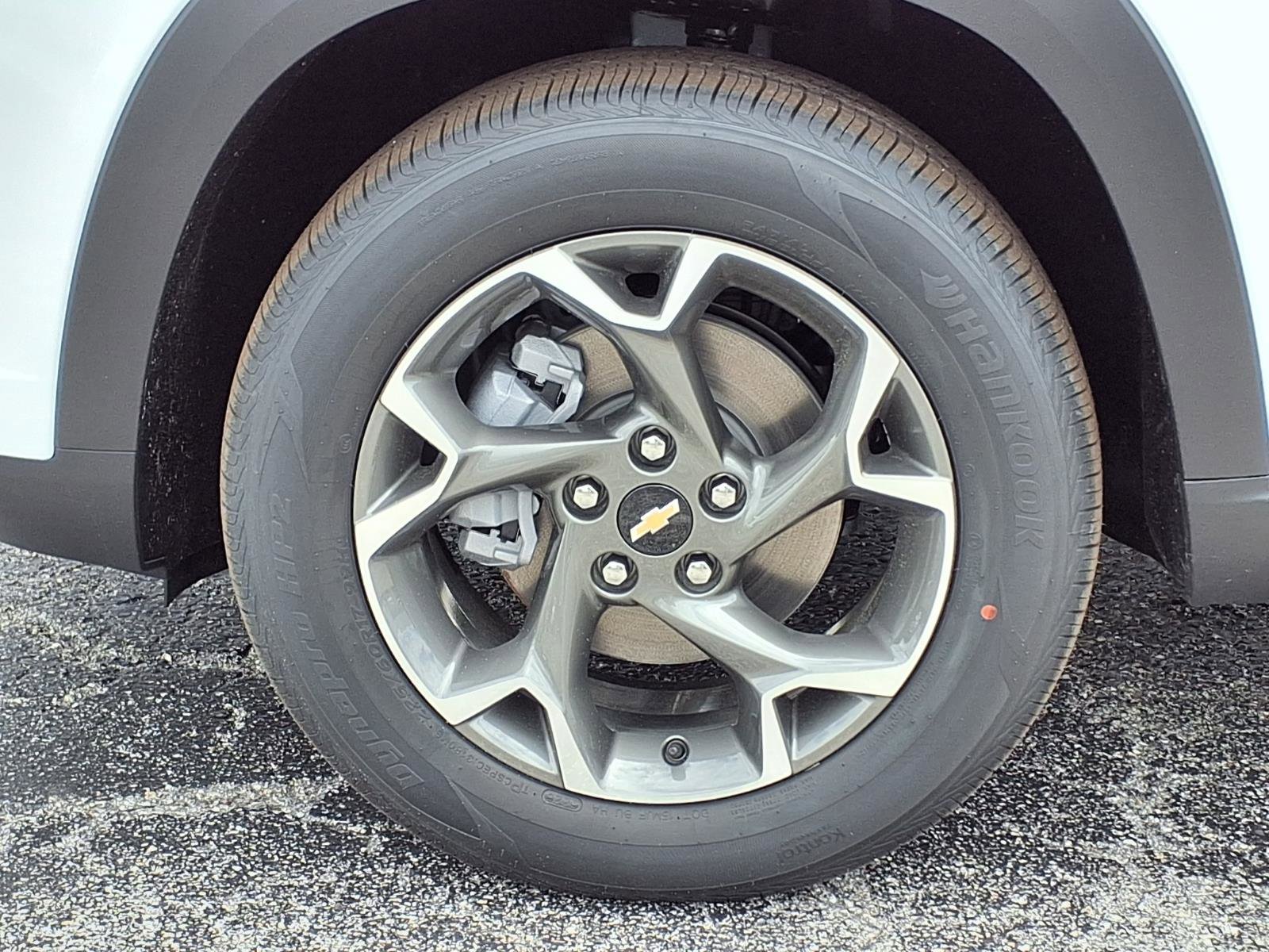 New 2026 Chevrolet Trax LT w/ Driver Confidence Package FWD image 22