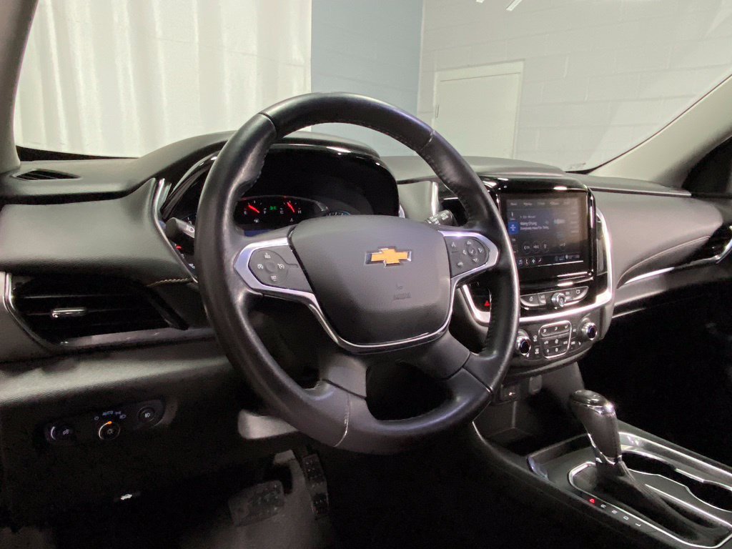 Used 2020 Chevrolet Traverse LT w/ LPO, Floor Liner Package AWD/4WD image 18