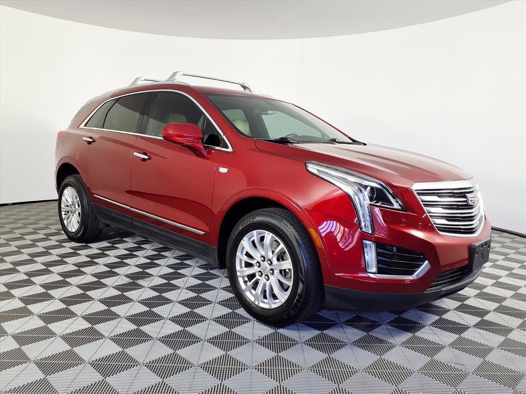 Used 2019 Cadillac XT5 FWD image 3