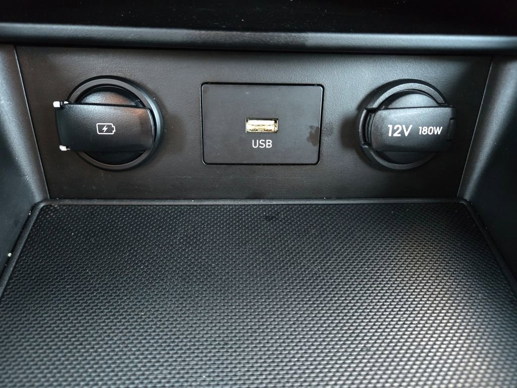 Used 2022 Hyundai Kona SEL image 31