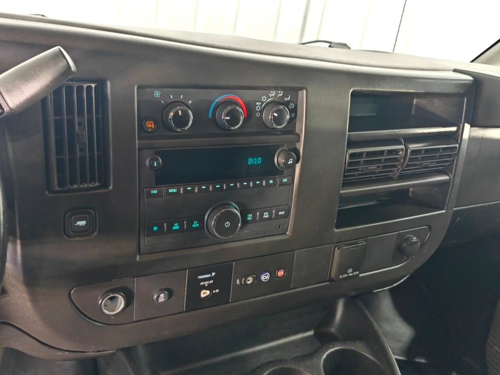Used 2022 Chevrolet Express 2500 w/ Driver Convenience Package RWD image 6