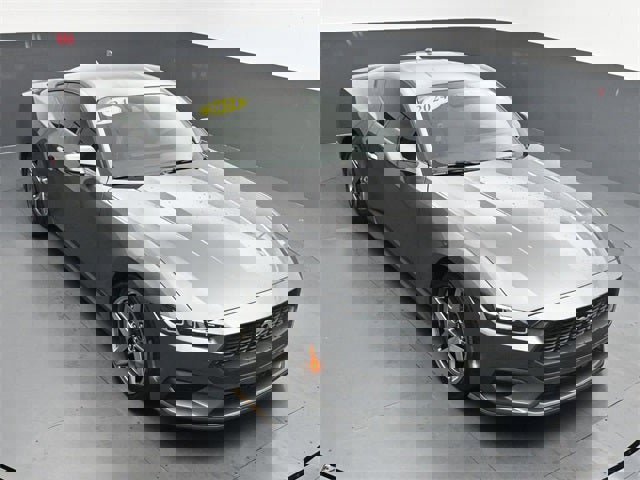 Used 2024 Ford Mustang Premium image 16