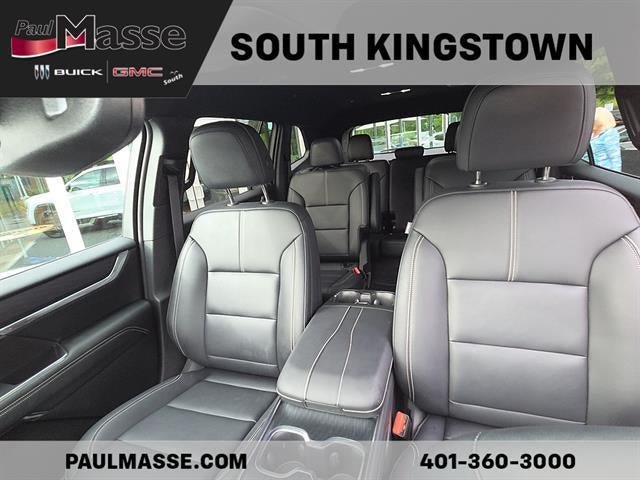 Used 2025 GMC Acadia Elevation w/ Elevation Premium Package AWD/4WD image 17