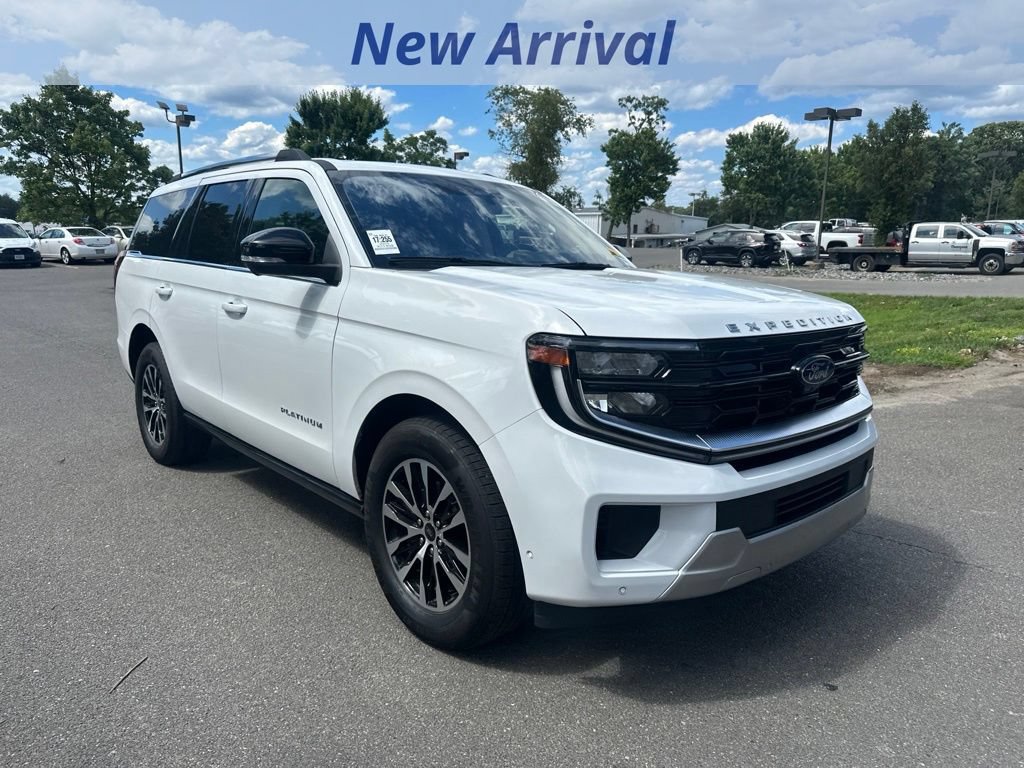 Used 2025 Ford Expedition Platinum AWD/4WD image 2