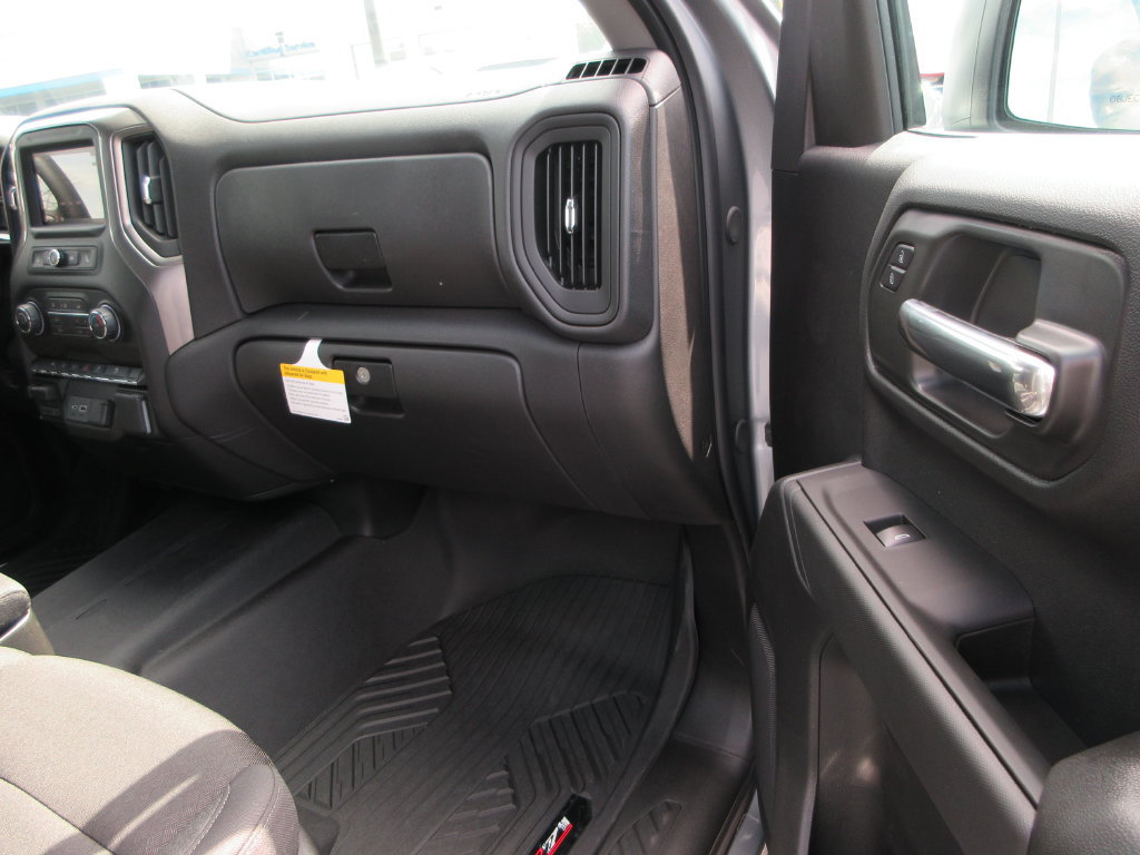 New 2026 Chevrolet Silverado 1500 Custom Trail Boss w/ LPO, Dark Essentials Package AWD/4WD image 21