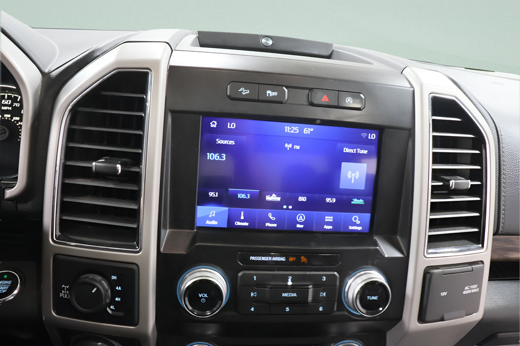 Used 2019 Ford F150 Lariat w/ Equipment Group 502A Luxury AWD/4WD image 11
