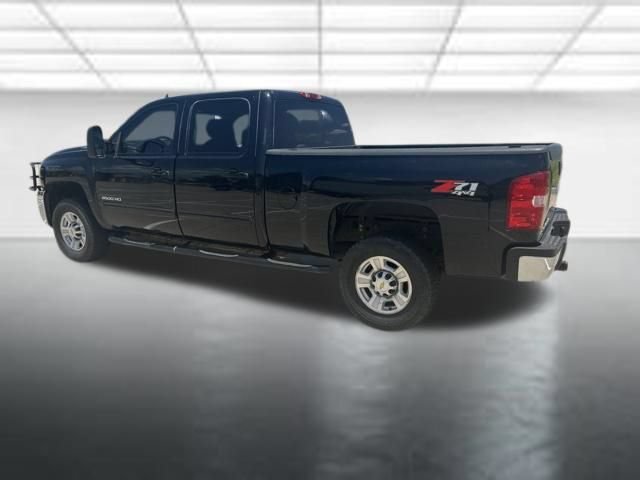 Used 2010 Chevrolet Silverado 2500 LTZ w/ Suspension Package, Off-Road AWD/4WD image 6