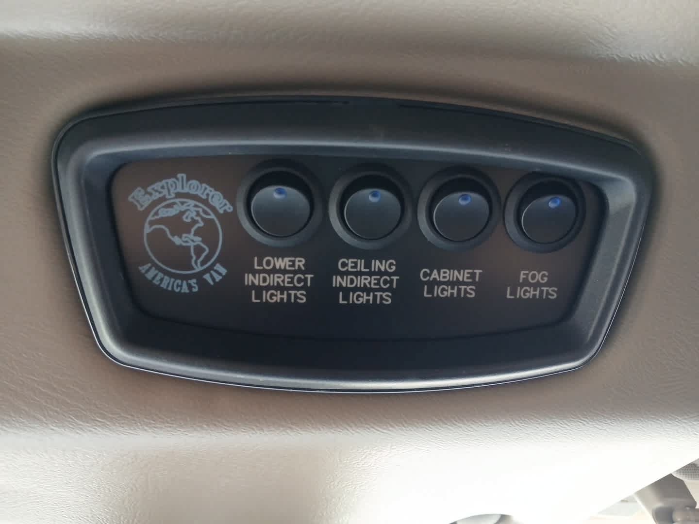 Used 2021 Chevrolet Express 2500 w/ Enhanced Convenience Package RWD image 44
