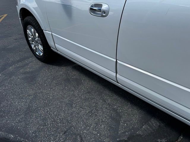 Used 2013 Ford Expedition Limited AWD/4WD image 18