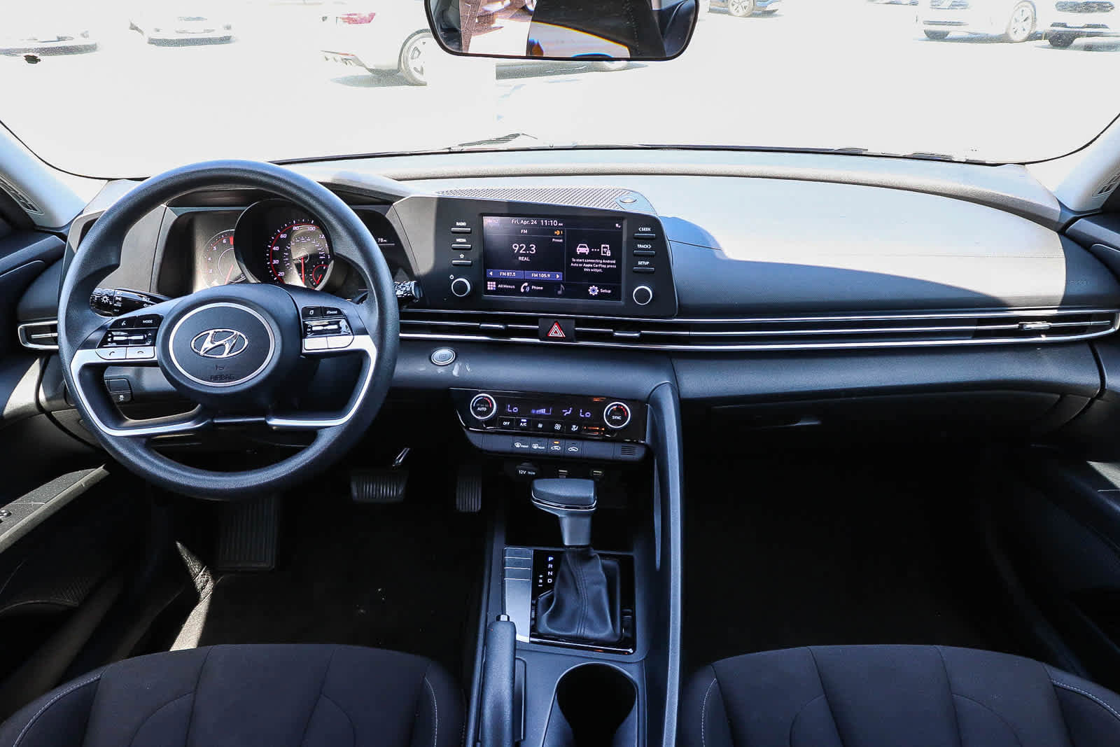 Used 2022 Hyundai Elantra SEL FWD image 13