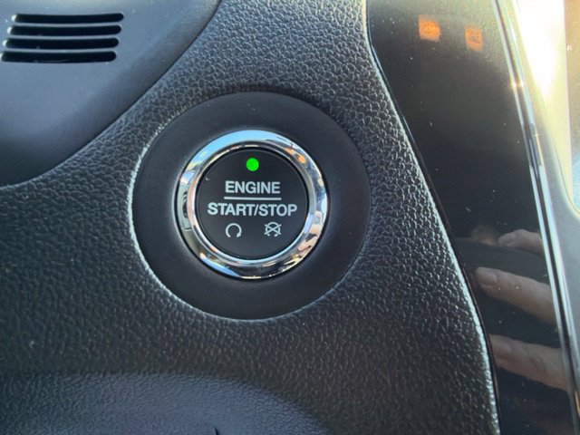Used 2019 Ford Explorer XLT w/ Equipment Group 201A AWD/4WD image 17