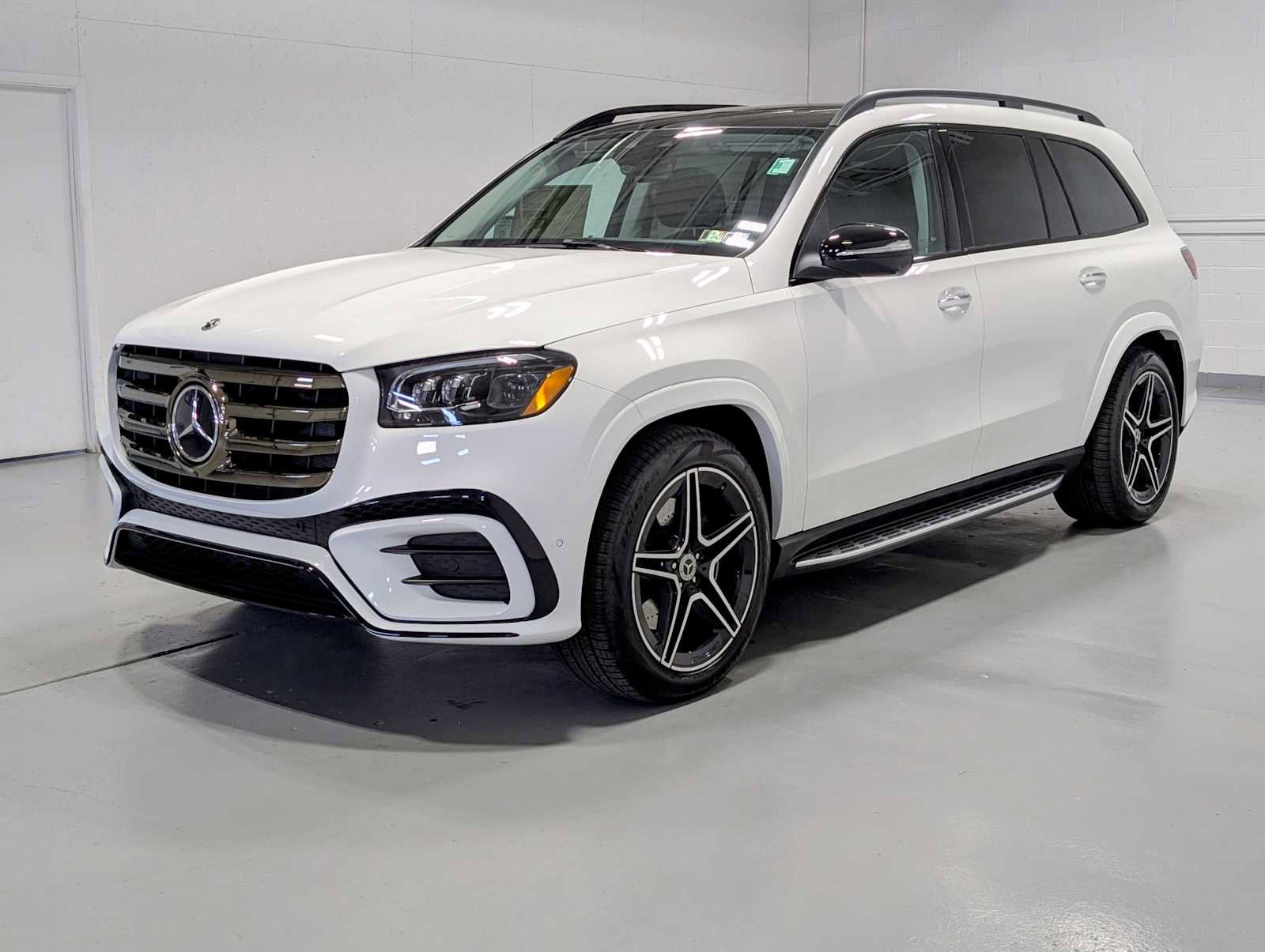 New 2026 Mercedes-Benz GLS 450 4MATIC image 1