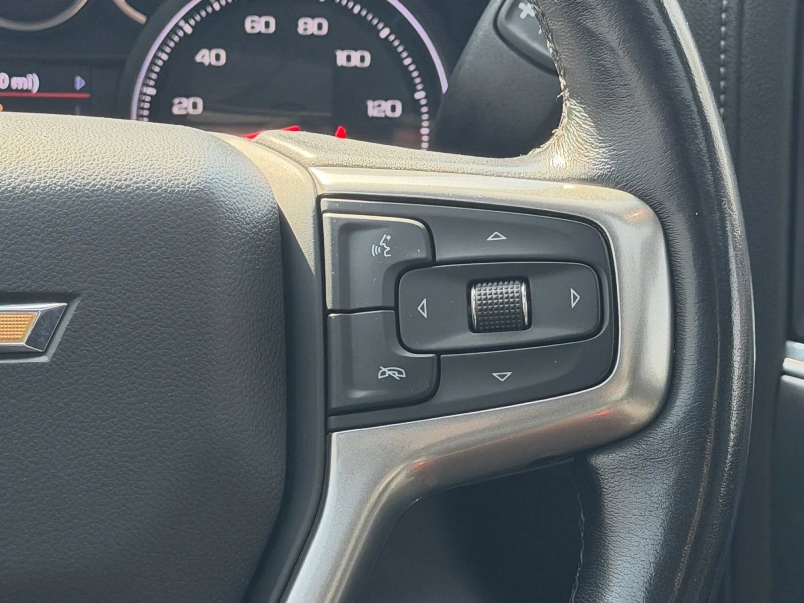 Used 2021 Chevrolet Silverado 1500 LTZ image 23