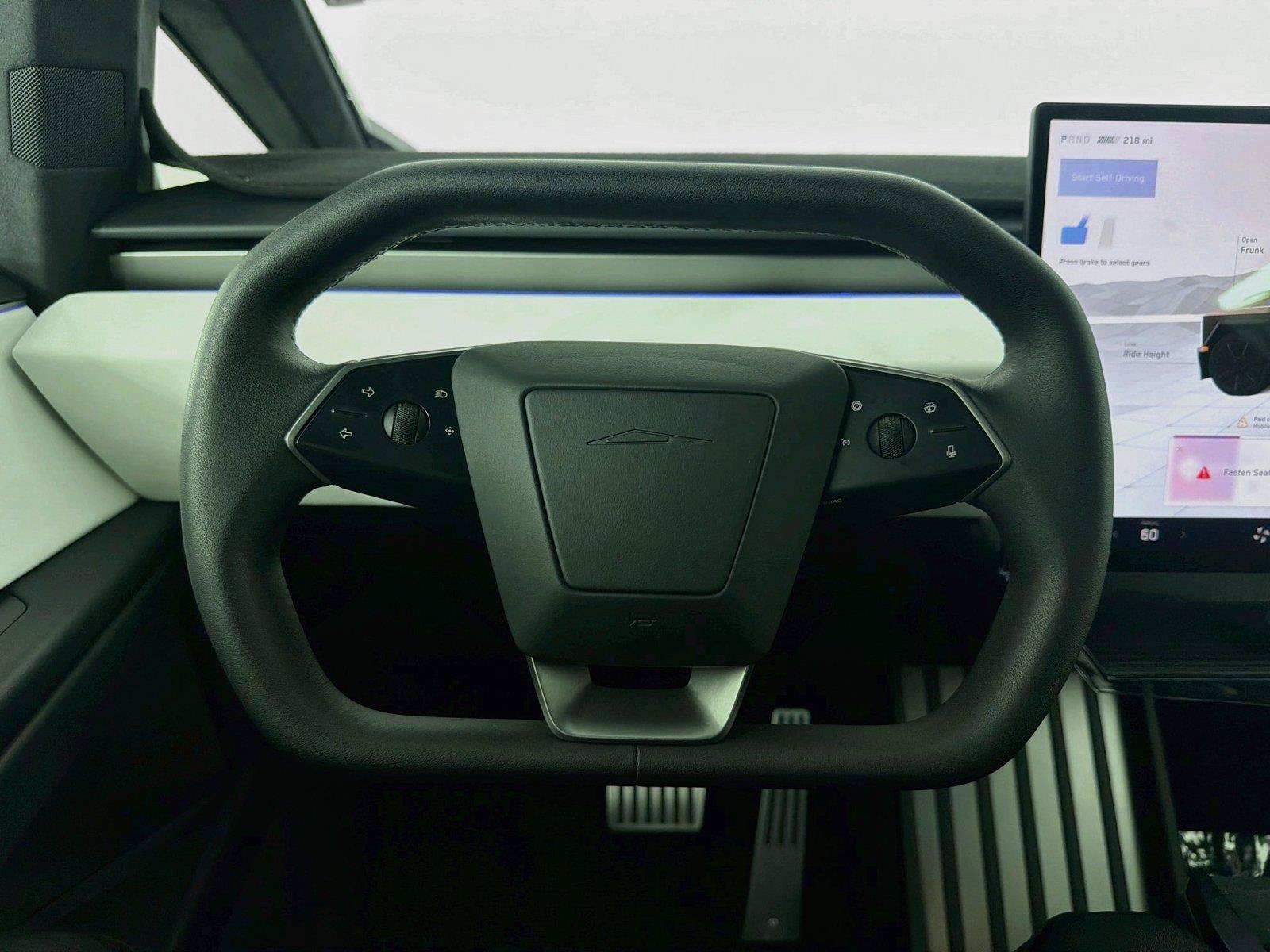 Used 2024 Tesla Cybertruck AWD Crew Cab image 10