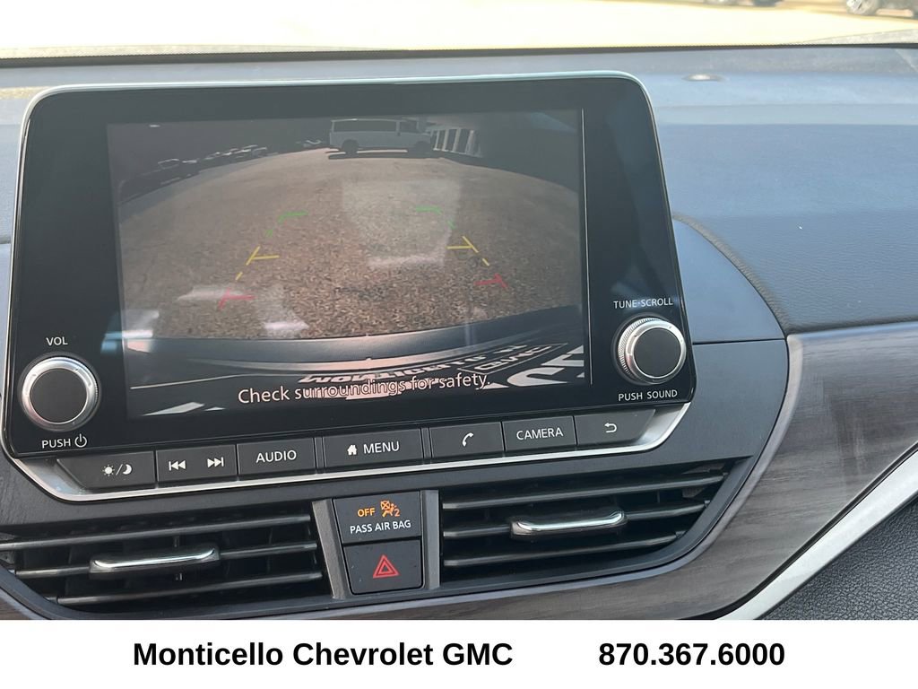 Used 2024 Nissan Altima 2.5 SV image 17