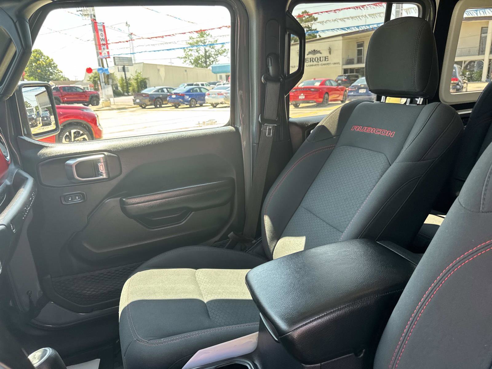 Certified 2021 Jeep Wrangler Unlimited Rubicon w/ Cold Weather Group image 15