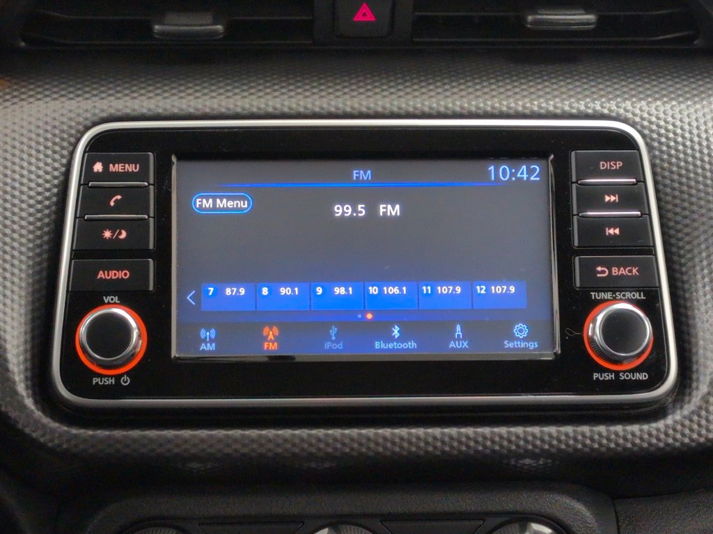 Used 2018 Nissan Kicks S image 14