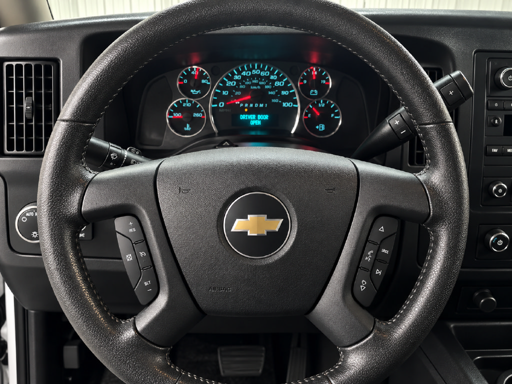 Used 2023 Chevrolet Express 2500 Extended w/ Driver Convenience Package RWD image 7