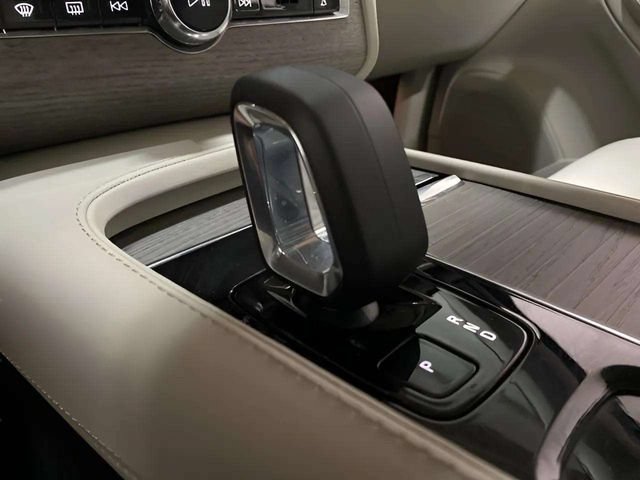 Used 2023 Volvo XC90 B6 Core AWD/4WD image 53