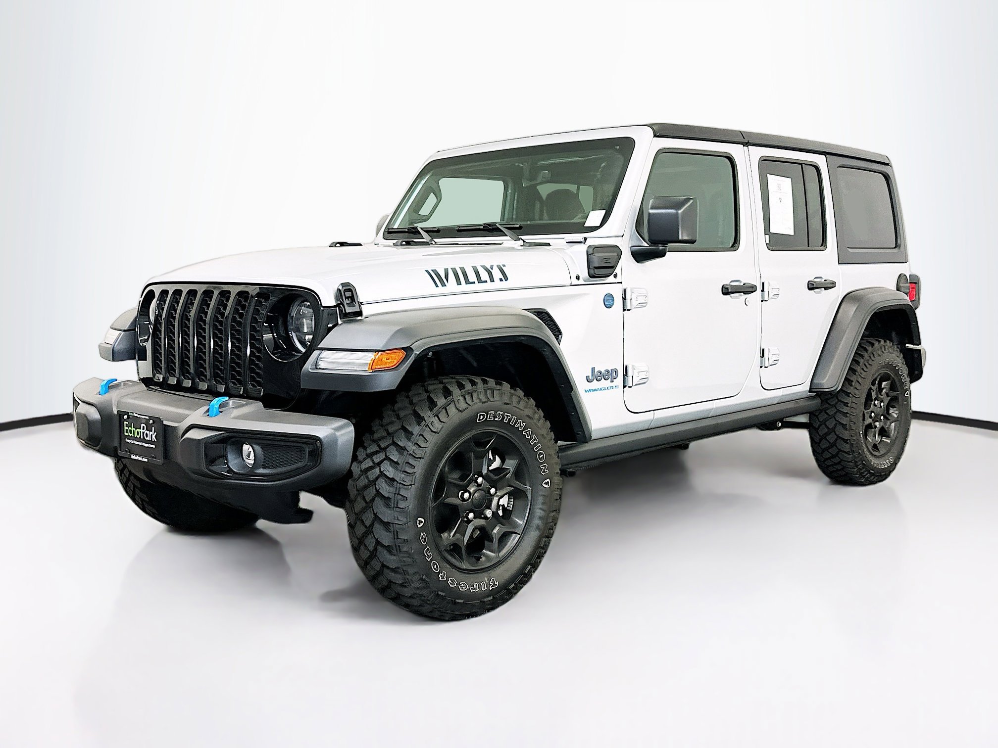 Used 2023 Jeep Wrangler Unlimited w/ Cold Weather Group image 3