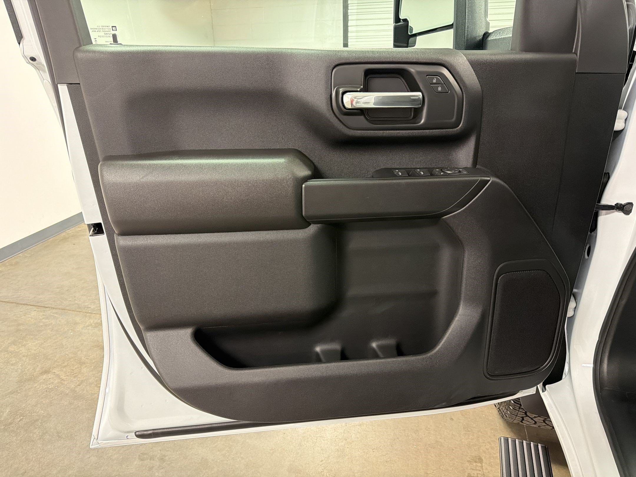 New 2026 Chevrolet Silverado 2500 Custom w/ Custom Value Package AWD/4WD image 12