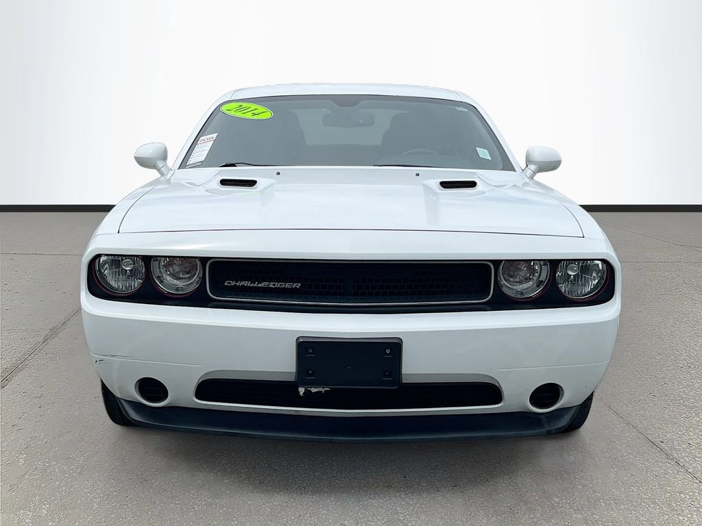 Used 2014 Dodge Challenger SXT w/ Super Sport Group (SS/T) RWD image 2