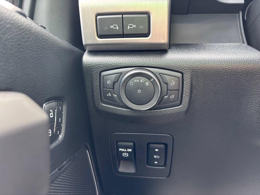 Used 2020 Ford F150 Platinum w/ Equipment Group 701A Luxury AWD/4WD image 36