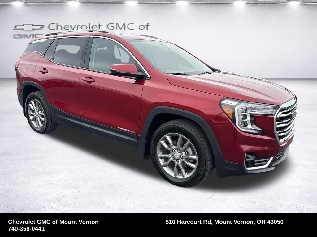 Used 2023 GMC Terrain SLT w/ LPO, Floor Liner Package image 8