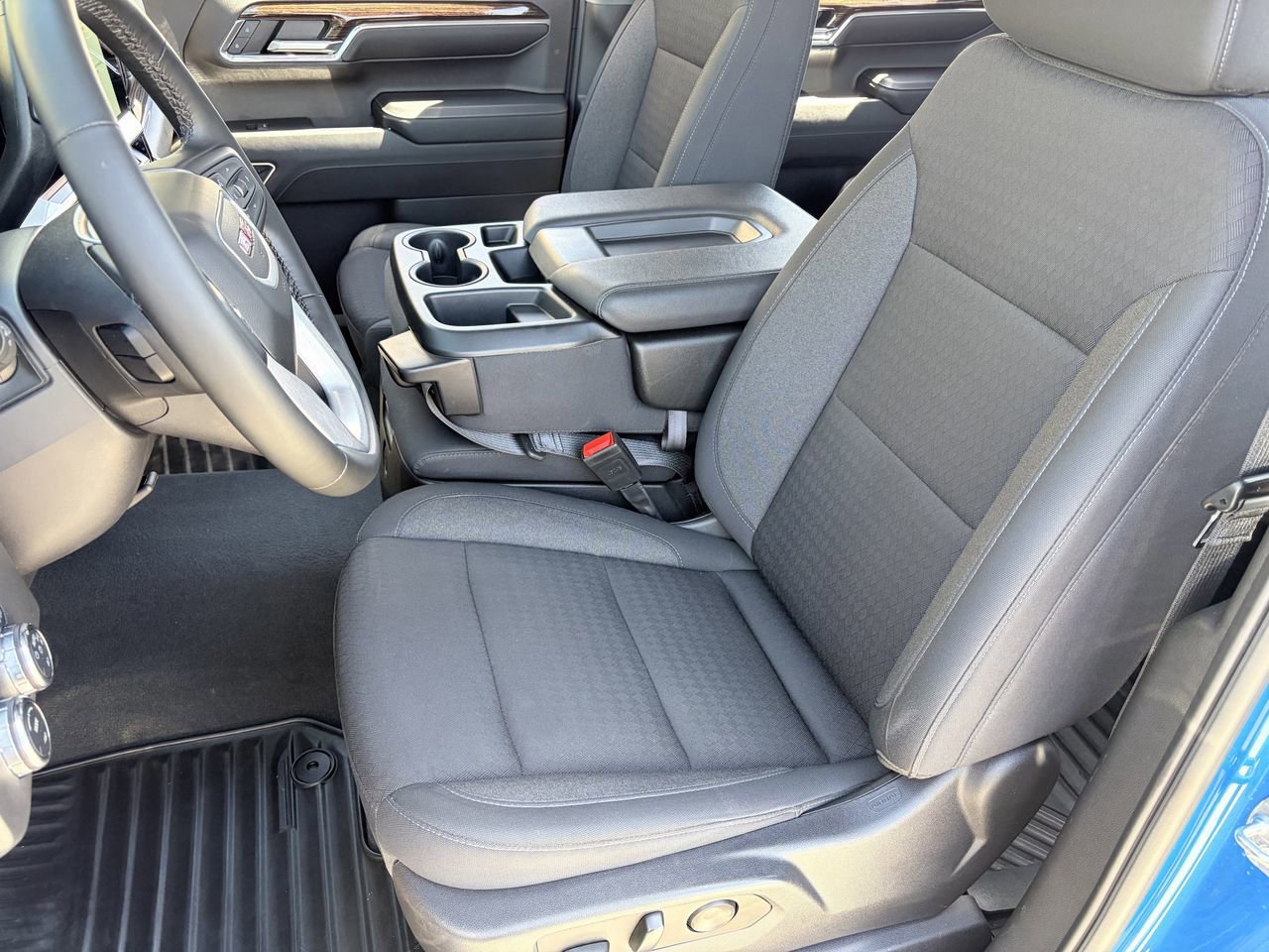 Used 2024 GMC Sierra 1500 Elevation RWD image 19
