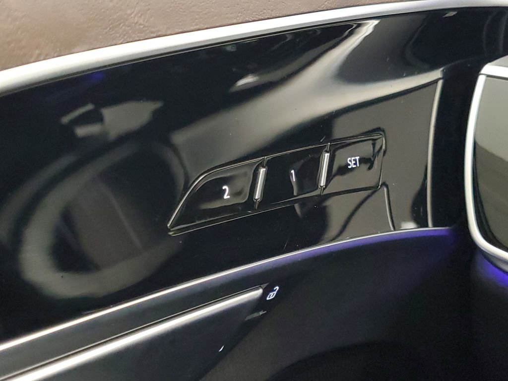 Used 2023 Audi A8 L 3.0T w/ Luxury Package image 19