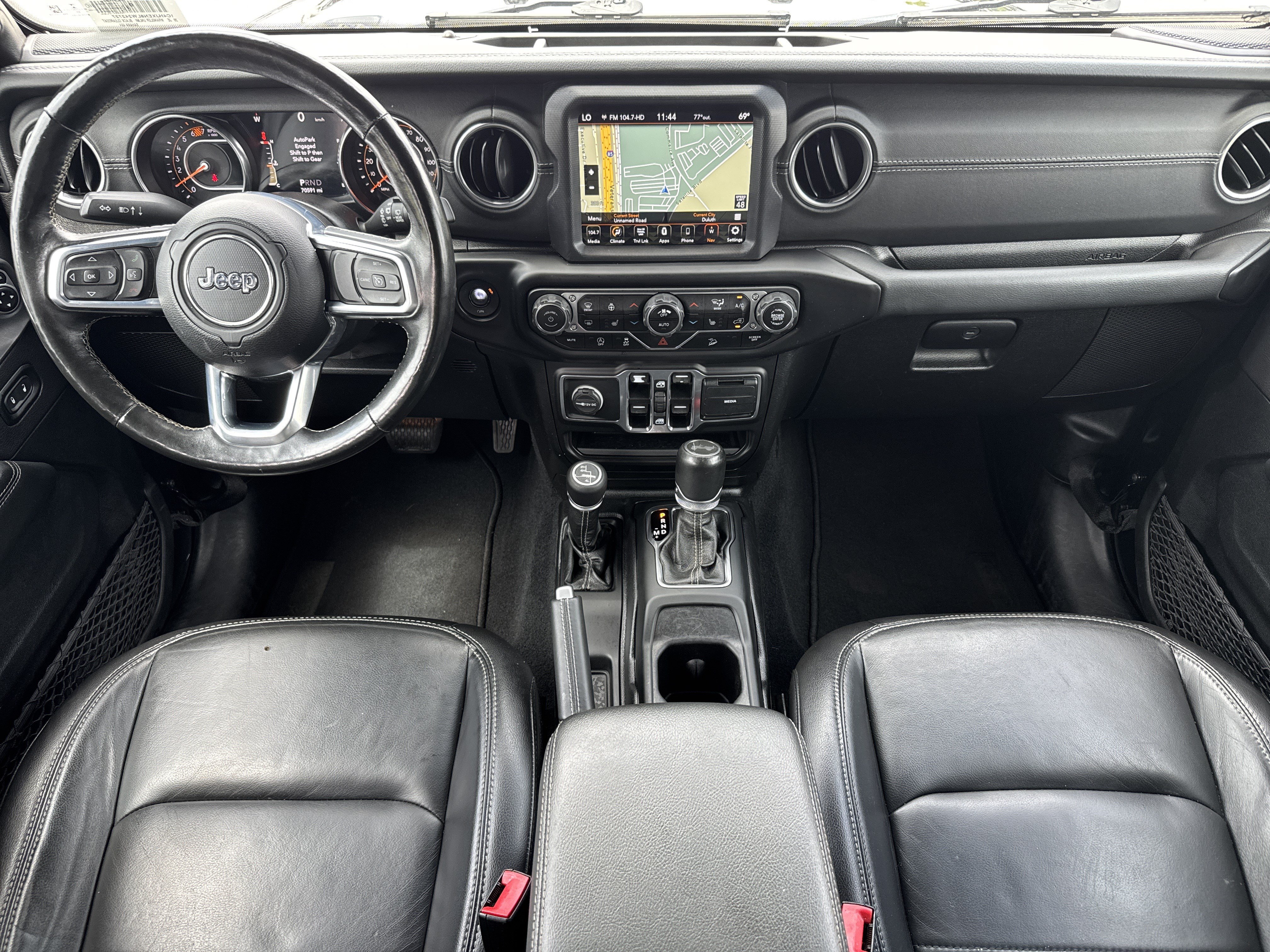 Used 2020 Jeep Wrangler Unlimited Sahara AWD/4WD image 28