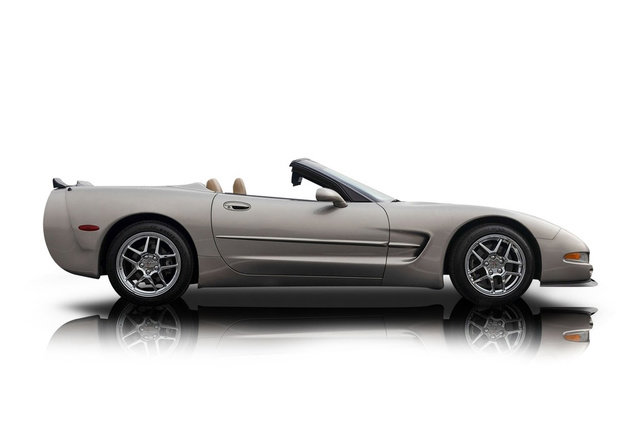Used 1999 Chevrolet Corvette Convertible w/ Memory Pkg image 2