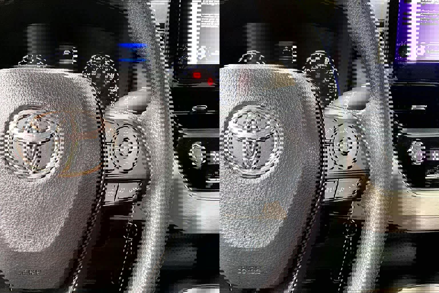 Used 2024 Toyota Corolla LE image 24