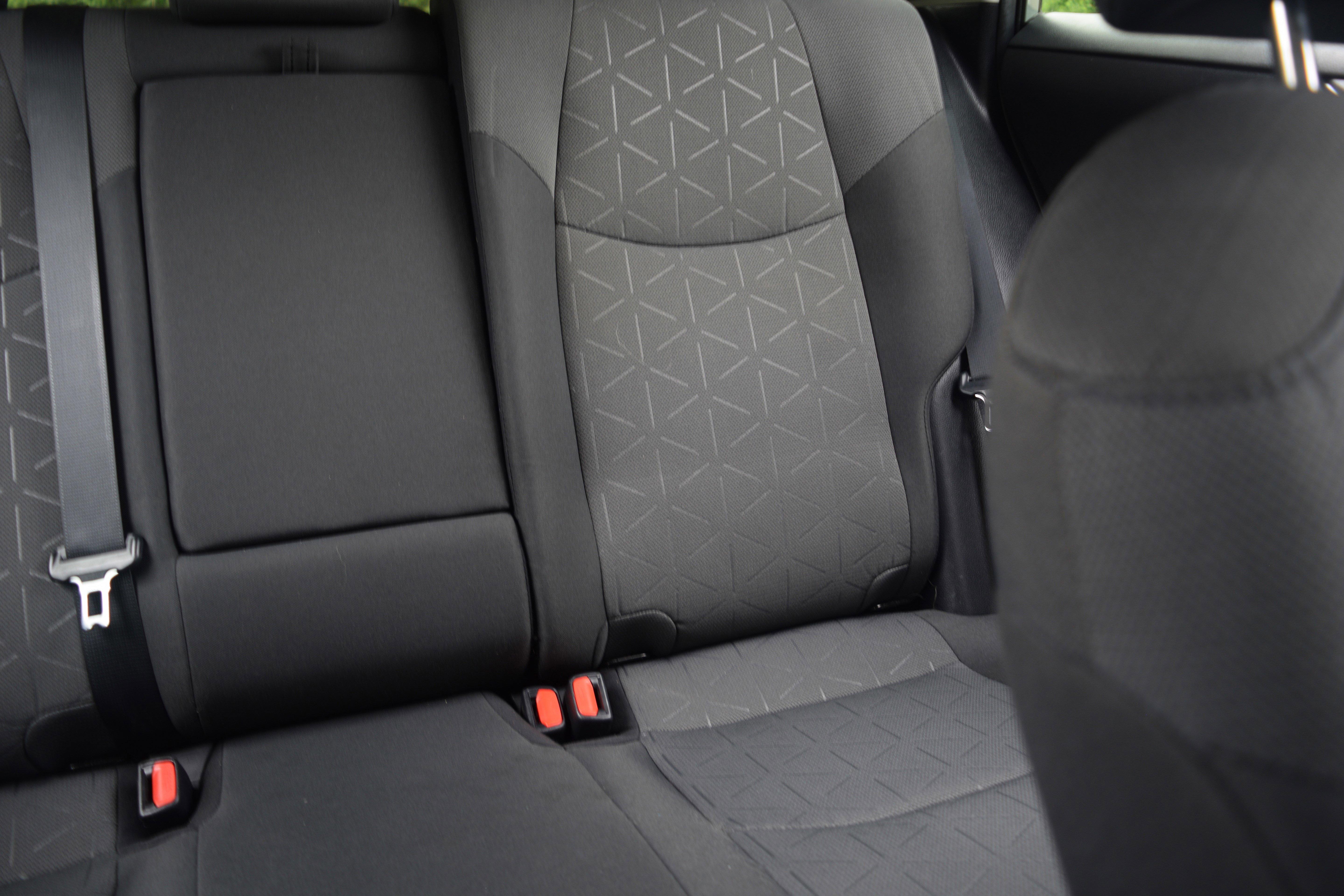 Used 2020 Toyota RAV4 XLE w/ All Weather Liner Package AWD/4WD image 17