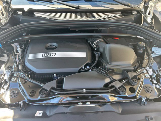 Used 2025 BMW X2 xDrive28i w/ Technology Package AWD/4WD image 9