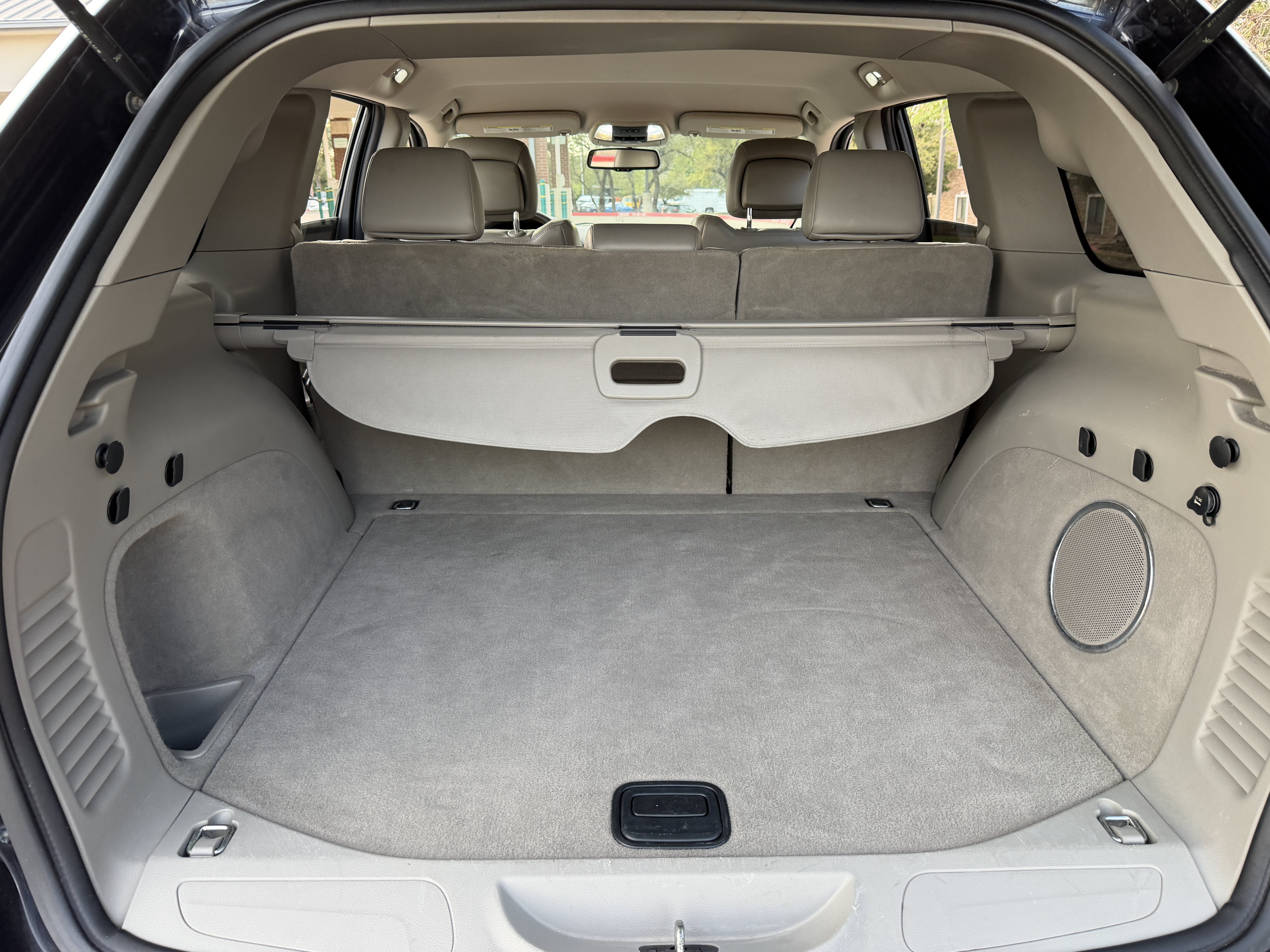 Used 2012 Jeep Grand Cherokee Laredo RWD image 15