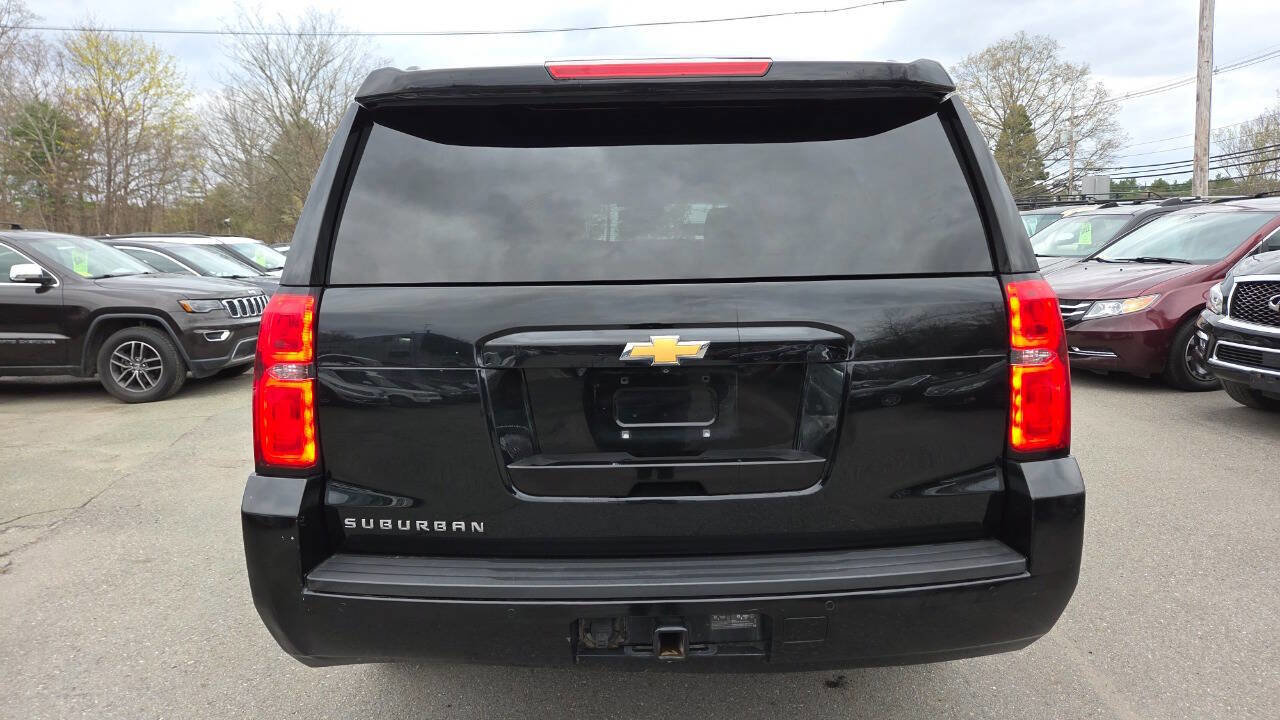 Used 2019 Chevrolet Suburban LT AWD/4WD image 13