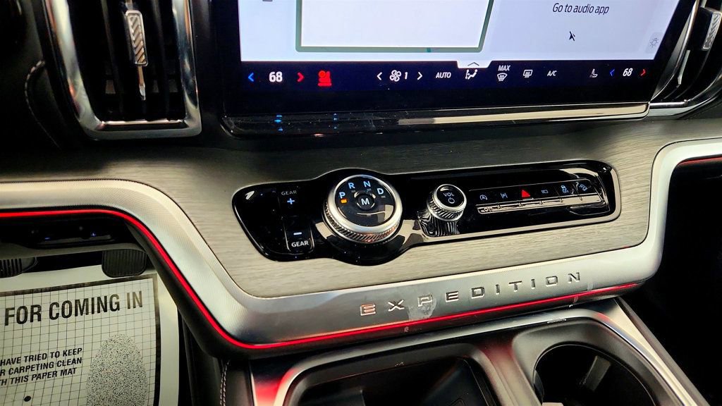 Used 2025 Ford Expedition Max Platinum image 20