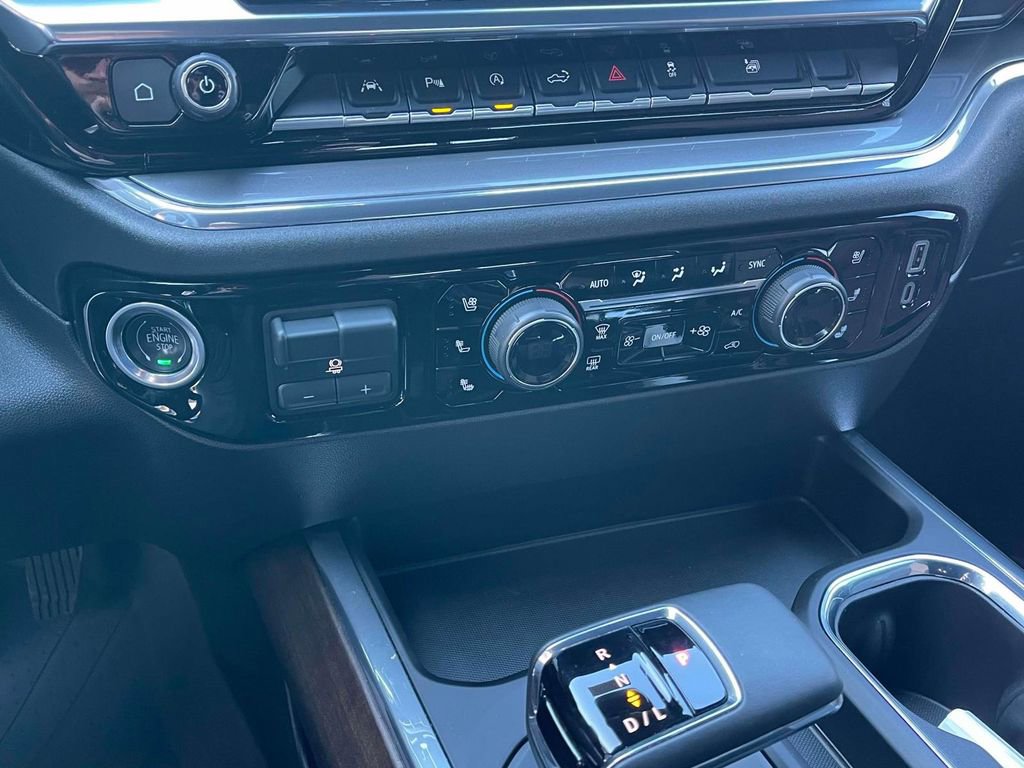 Certified 2023 Chevrolet Silverado 1500 High Country w/ Technology Package image 33