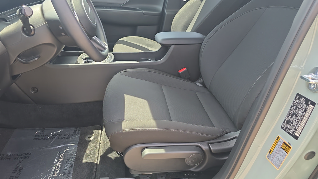 Certified 2026 Hyundai Kona SE AWD/4WD image 14