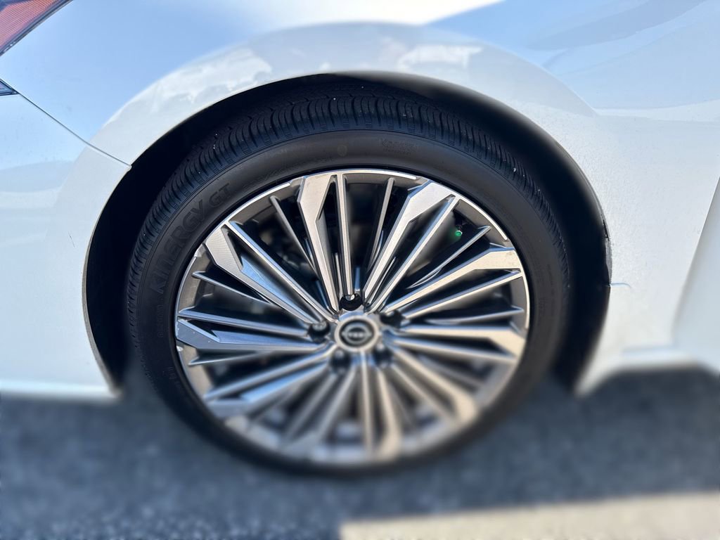 Used 2024 Nissan Altima 2.5 SL image 31