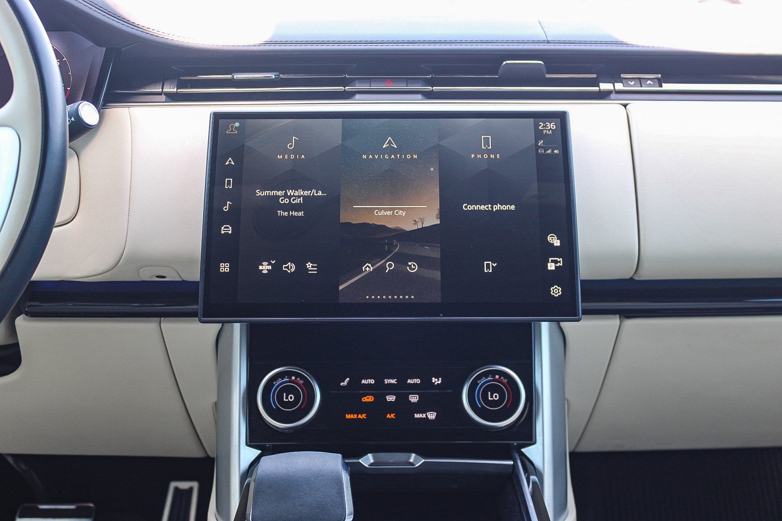 Used 2023 Land Rover Range Rover SE AWD/4WD image 14
