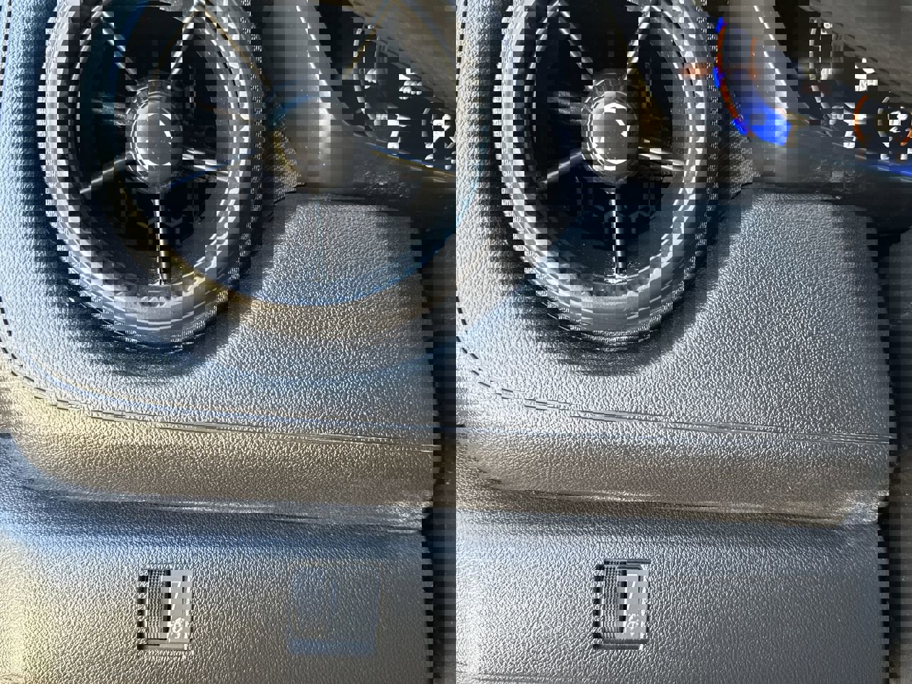 Used 2024 Chevrolet Colorado W/T RWD image 16