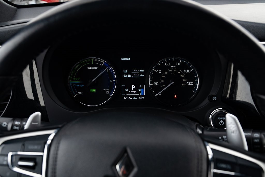 Used 2022 Mitsubishi Outlander LE image 12