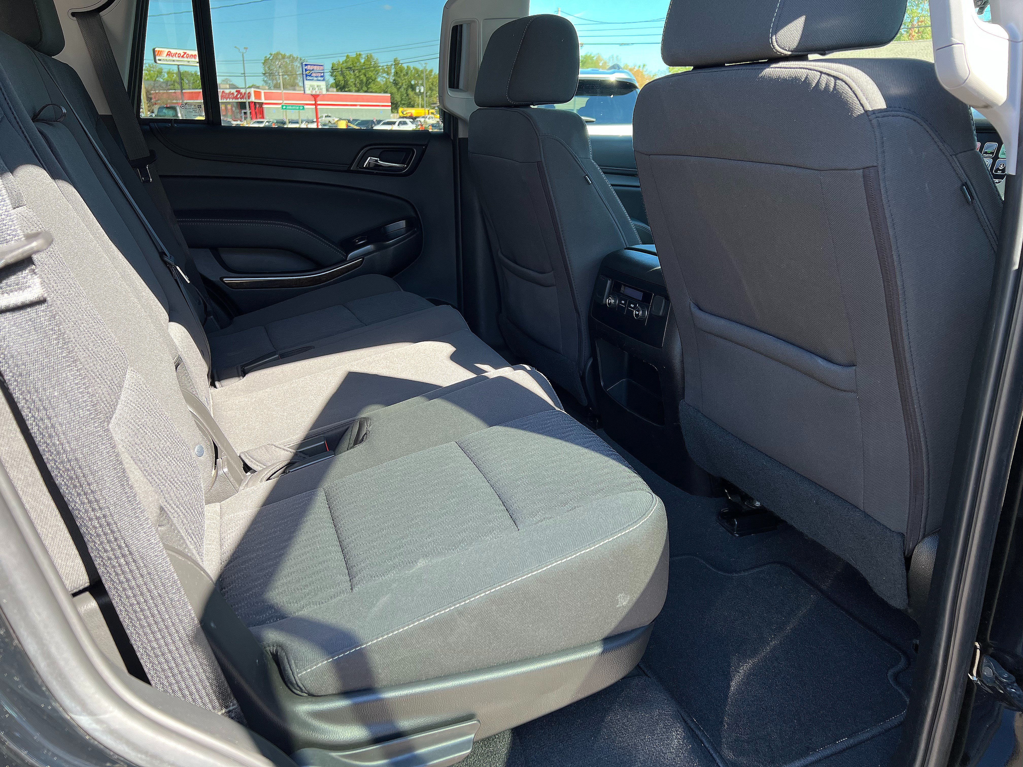 Used 2019 Chevrolet Tahoe LS AWD/4WD image 26