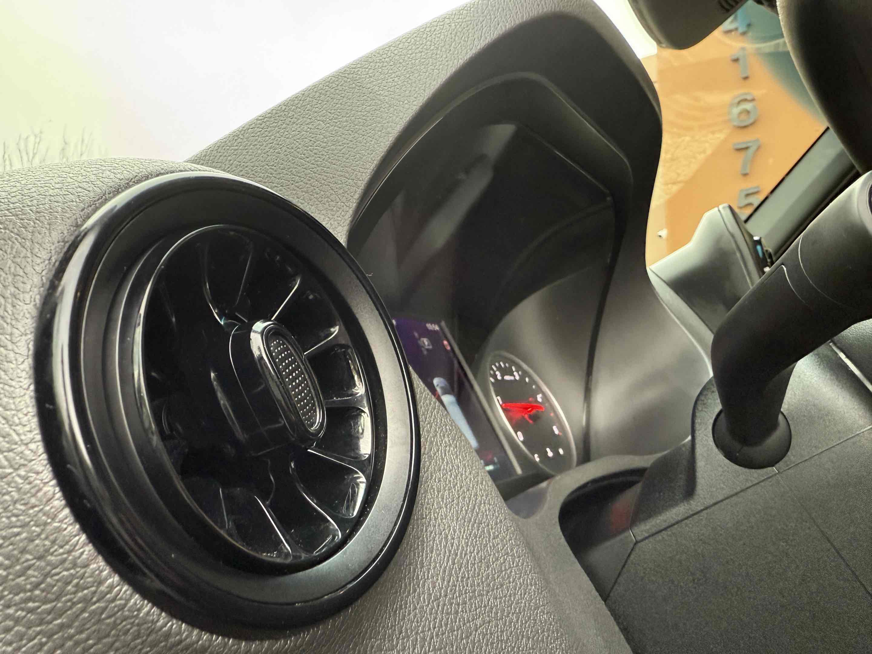 Used 2023 Mercedes-Benz Sprinter 2500 image 30